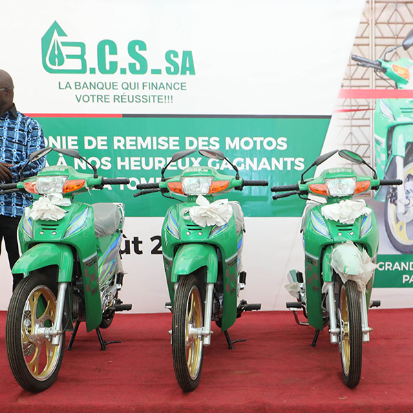 La remise officielle des lots de notre tombola